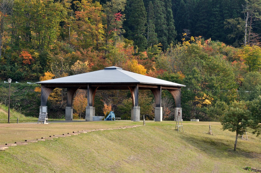 Omatsukawa Dam Park